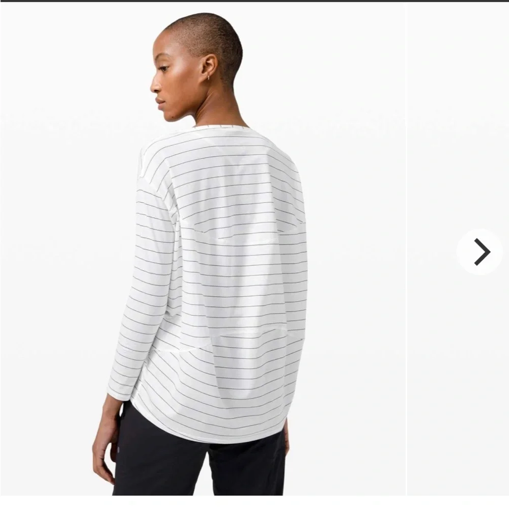 Lululemon Back In Action Long Sleeve Short Serve Stripe White Black Stripe Sz 6
